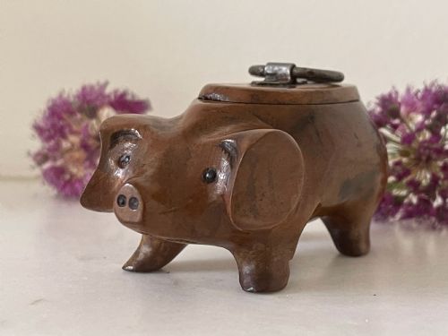antique treen pig snuff box - CATEGORY: ANTIQUE BOXES - DATED 19TH CENTURY