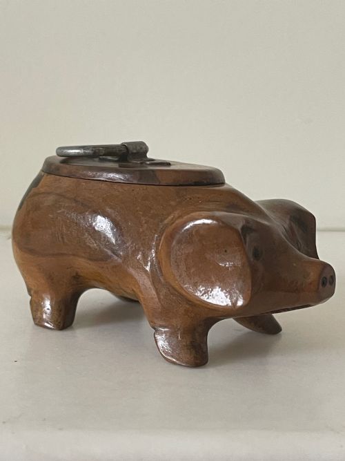 ANTIQUE TREEN PIG SNUFF BOX - ADDITIONAL PHOTO 4