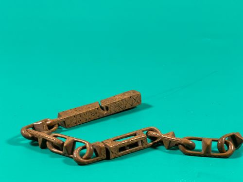 AN ANTIQUE TREEN KNITTING SHEATH WITH A CHAIN BALL AND CAGE - ADDITIONAL PHOTO 10