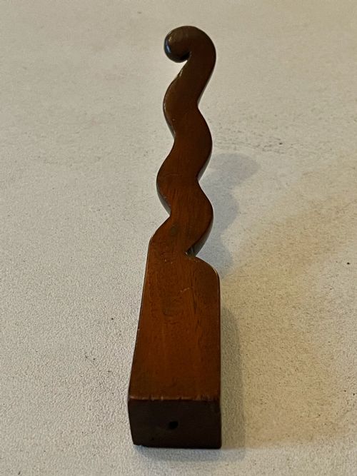 A VERY UNUSUAL IRISH ANTIQUE KILLARNEY KNITTING SHEATH - ADDITIONAL PHOTO 18