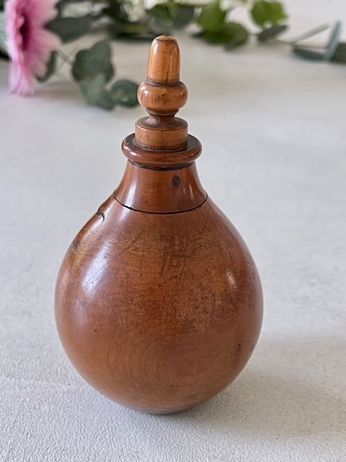 antique treen spice flask - CATEGORY: ANTIQUE MISCELLANEOUS - DATED 19TH CENTURY