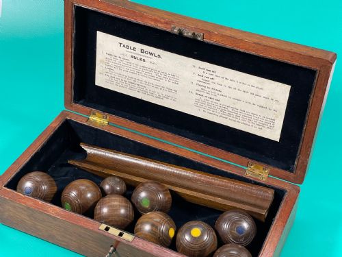 ANTIQUE TREEN TABLE BOWLS MAHOGANY BOXED WITH CHUTE COMPLETE SET OF BOWLS KEY - ADDITIONAL PHOTO 6