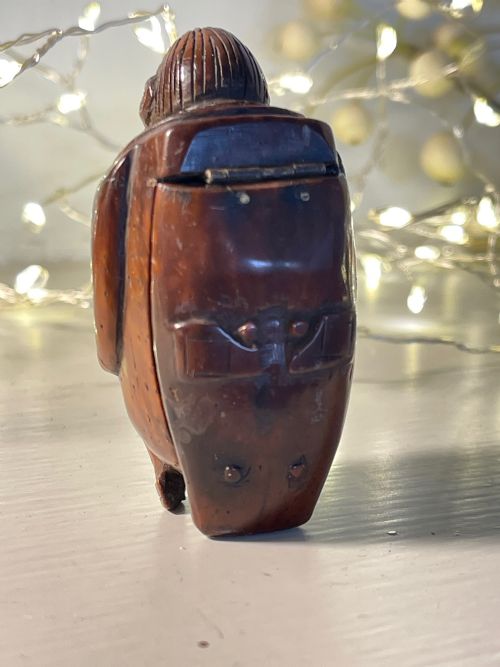 ANTIQUE COQUILLA NUT FIGURAL SNUFF BOX - ADDITIONAL PHOTO 1