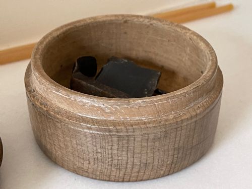 AN UNUSUAL ANTIQUE TREEN TINDER BOX - ADDITIONAL PHOTO 4