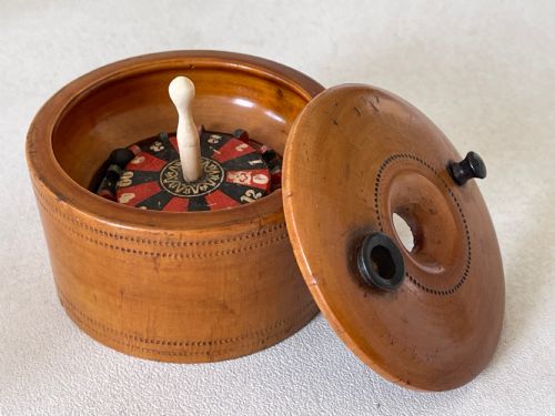 ANTIQUE TREEN TRAVELLING ROULETTE GAME - ADDITIONAL PHOTO 1