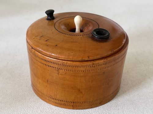 ANTIQUE TREEN TRAVELLING ROULETTE GAME - ADDITIONAL PHOTO 6