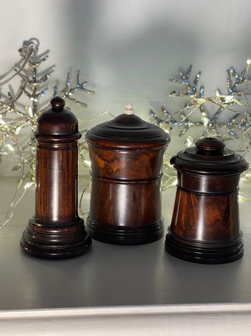 A GOOD SIZED ANTIQUE TREEN MATCH HOLDER LIGNUM VITAE - ADDITIONAL PHOTO 4