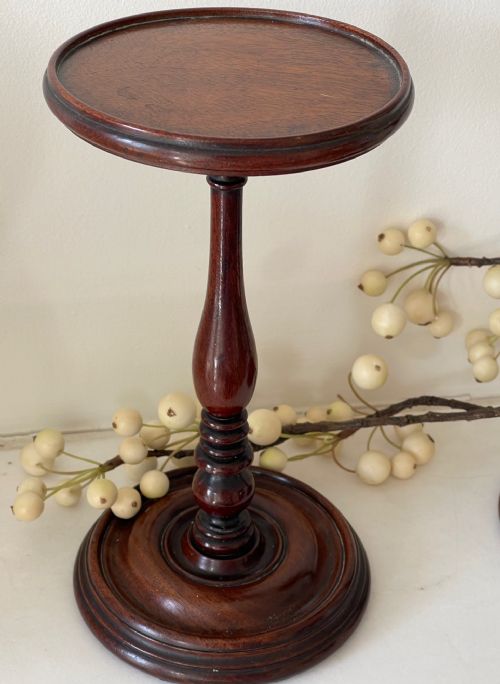 TWO LATE GEORGIAN MAHOGANY CANDLESTANDS - ADDITIONAL PHOTO 2