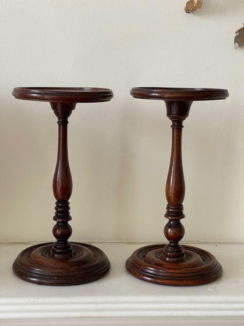TWO LATE GEORGIAN MAHOGANY CANDLESTANDS - ADDITIONAL PHOTO 3
