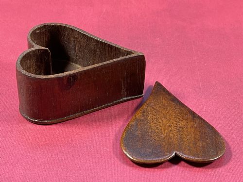 AN ANTIQUE HEART SHAPED BOX - ADDITIONAL PHOTO 3