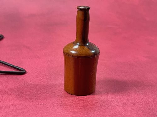 ANTIQUE TREEN NUTMEG GRATER WINE BOTTLE SHAPED - ADDITIONAL PHOTO 9