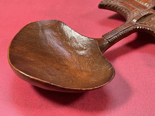 ANTIQUE TREEN WELSH LOVESPOON - ADDITIONAL PHOTO 7