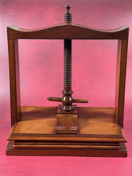 A FINE QUALITY MAHOGANY BOOK PRESS - ADDITIONAL PHOTO 6