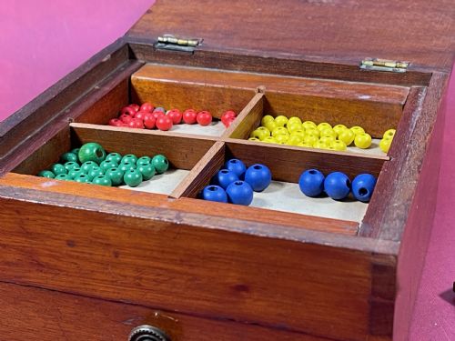A DOCTORS COLOUR BLIND TESTING BOX - ADDITIONAL PHOTO 8