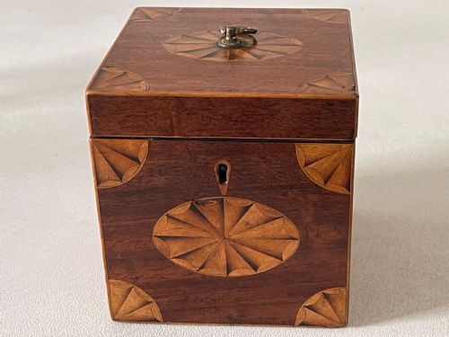 A GEORGIAN MAHOGANY INLAID TEA CADDY - ADDITIONAL PHOTO 1