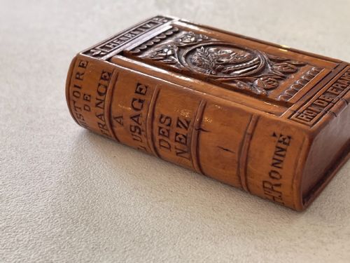 ANTIQUE TREEN SNUFF BOOK BOX - ADDITIONAL PHOTO 6