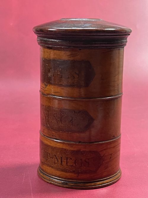 AN ANTIQUE TREEN THREE TIER SPICE TOWER WONDERFUL PATINATION - ADDITIONAL PHOTO 5