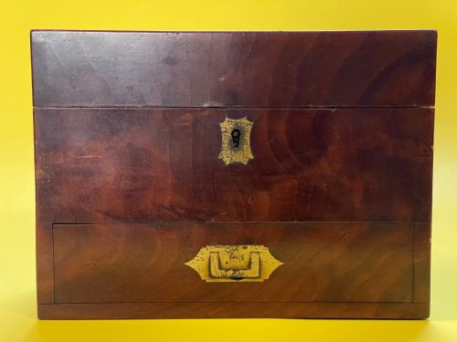 a lovely flame mahogany apothecary case with contents - CATEGORY: ANTIQUE GLASS - DATED 19TH CENTURY