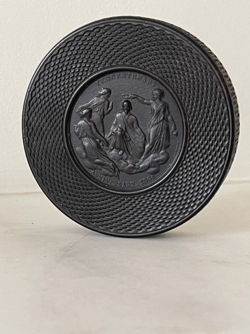 AN ANTIQUE SNUFF BOX EBONY ENGINE TURNED HAYDN SHAKESPEARE - ADDITIONAL PHOTO 4