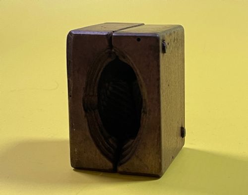 A DOUBLE ANTIQUE TREEN BUTTER MOULD - ADDITIONAL PHOTO 6