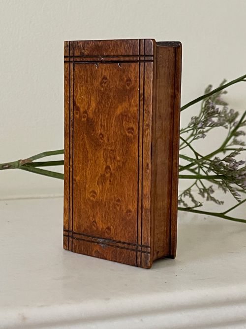 ANTIQUE TREEN BIRDS EYE MAPLE SNUFF BOX - ADDITIONAL PHOTO 3