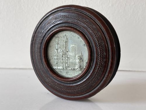 antique table snuff box york minster salvaged timbers - CATEGORY: ANTIQUE BOXES - DATED 19TH CENTURY