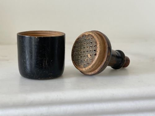 ANEARLY 19TH CENTURY PAINTED SYCAMORE NUTMEG GRATER - ADDITIONAL PHOTO 1