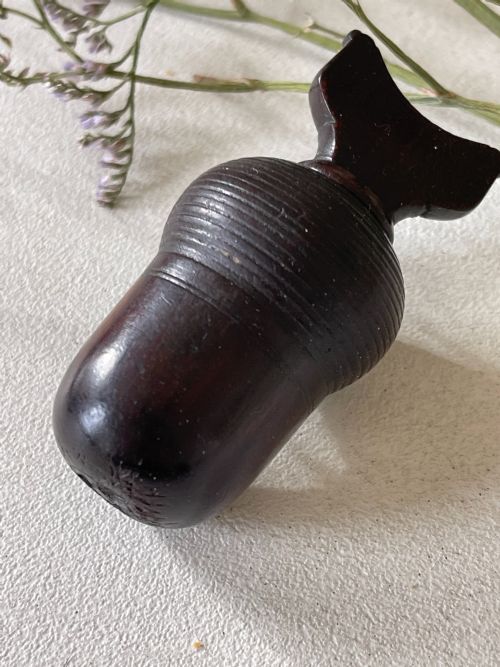ANTIQUE TREEN ACORN NUTCRACKER - ADDITIONAL PHOTO 3