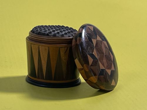 ANTIQUE TUNBRIDGE WARE NUTMEG GRATER RARE FORM - ADDITIONAL PHOTO 6