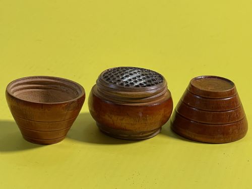 ANTIQUE TREEN NUTMEG GRATER - ADDITIONAL PHOTO 1