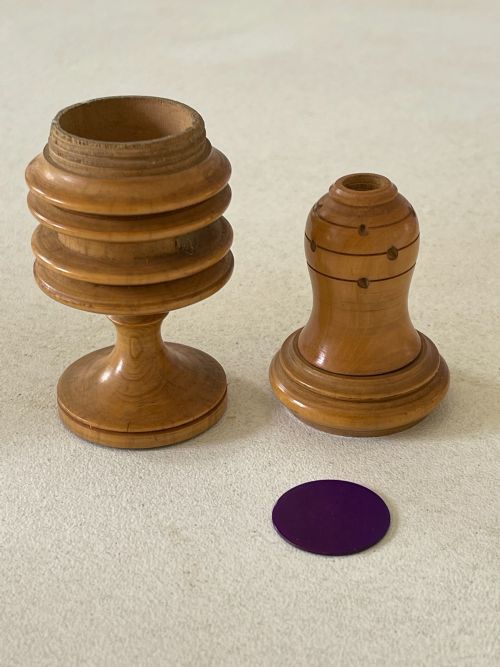 ANTIQUE TREEN MAGIC TRICK DISAPPEARING COUNTERCOIN - ADDITIONAL PHOTO 2