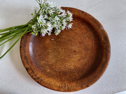 a rare english antique treen platter - CATEGORY: ANTIQUE MISCELLANEOUS - DATED GEORGIAN