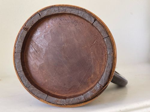 AN ANTIQUE STAVED SCOTTISH ALE TANKARD - ADDITIONAL PHOTO 2
