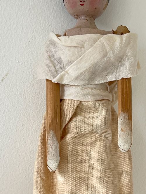 AN EARLY 1900S GRODNERTAL DOLL NEAT PROPORTIONS - ADDITIONAL PHOTO 5