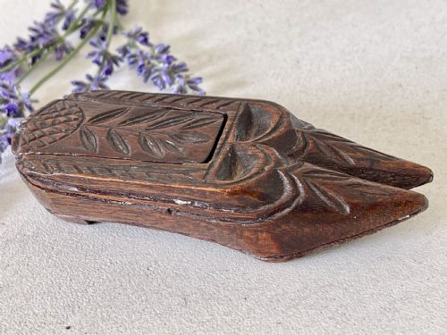 AN ANTIQUE DOUBLE SNUFF SHOE - ADDITIONAL PHOTO 4