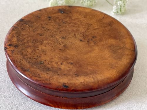 AN ANTIQUE SNUFF BOX FETE FLAMANDE - ADDITIONAL PHOTO 3