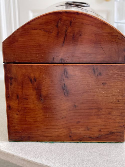 A GEORGIAN YEW WOOD DOMED TOPPED TEA CADDY - ADDITIONAL PHOTO 6