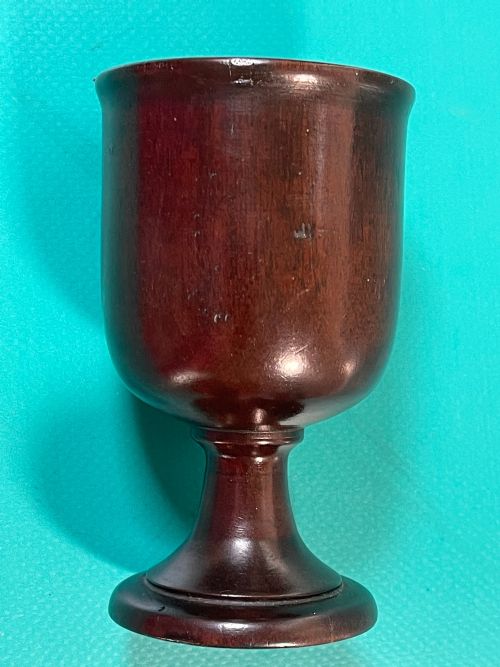 AN ANTIQUE TREEN GOBLET UNUSUAL IN PLUM WOOD - ADDITIONAL PHOTO 4