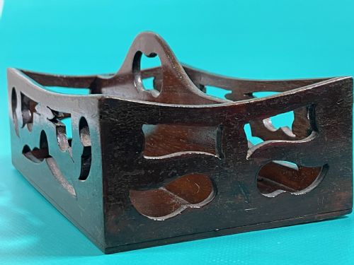 AN ANTIQUE ROSEWOOD DESK TIDY - ADDITIONAL PHOTO 3