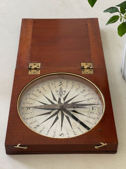 a large mahogany cased travelling compass approx 21cm w - CATEGORY: ANTIQUE MISCELLANEOUS - DATED 19TH CENTURY