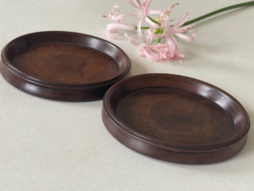 A PAIR OF ANTIQUE MAHOGANY WINE COASTERS - ADDITIONAL PHOTO 5