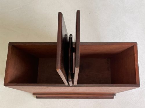 A SMALL ANTIQUE MAHOGANY HOUSEKEEPER'S BOX - ADDITIONAL PHOTO 7