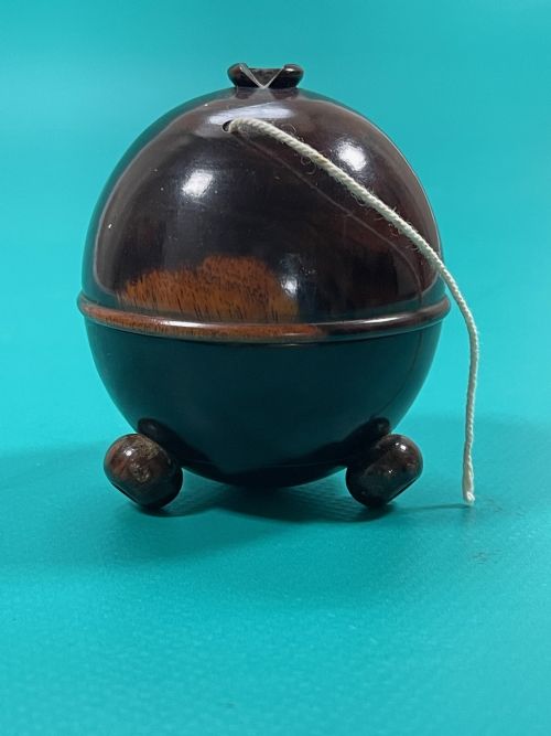 ANTIQUE TREEN SPHERICAL STRING BOX - ADDITIONAL PHOTO 9