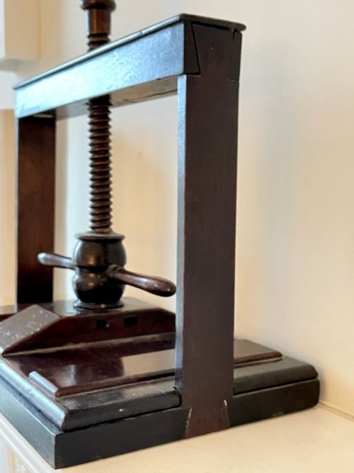 AN ANTIQUE MAHOGANY BOOK PRESS - ADDITIONAL PHOTO 4