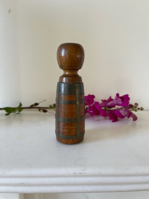 an antique treen snuff mortar and pestle - CATEGORY: ANTIQUE MISCELLANEOUS - DATED 19TH CENTURY