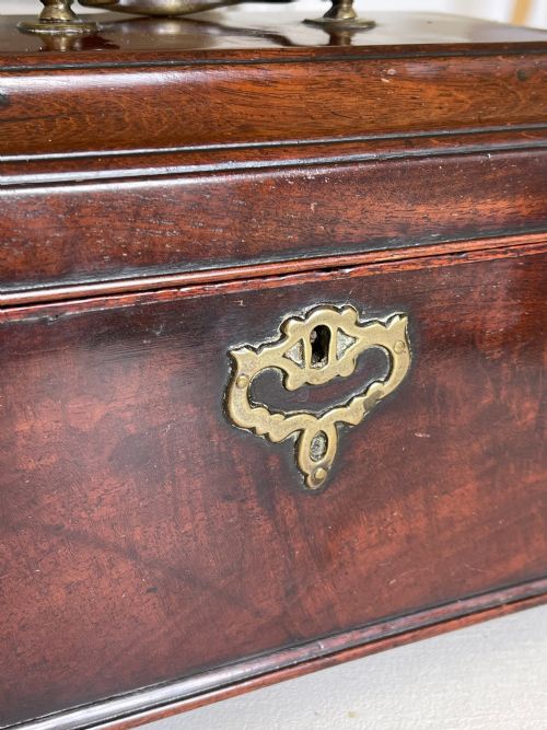 A GEORGIAN TEA CHEST CADDY SECRET DRAWER - ADDITIONAL PHOTO 3