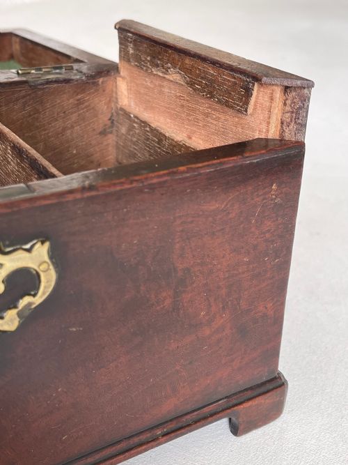 A GEORGIAN TEA CHEST CADDY SECRET DRAWER - ADDITIONAL PHOTO 8
