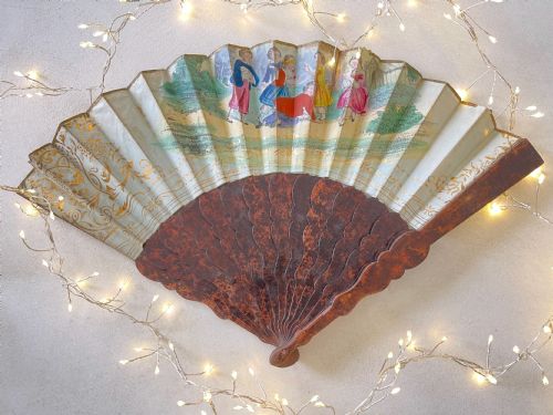 antique fan beautiful wooden handle and pictures - CATEGORY: ANTIQUE MISCELLANEOUS - DATED 19TH CENTURY