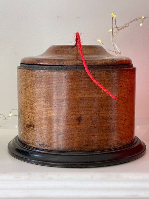 a large antique mahogany string box - CATEGORY: ANTIQUE BOXES - DATED 19TH CENTURY
