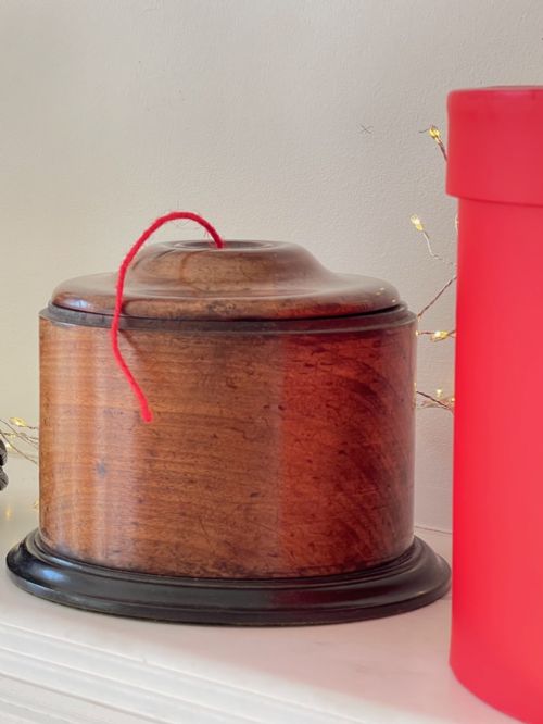 A LARGE ANTIQUE MAHOGANY STRING BOX - ADDITIONAL PHOTO 1